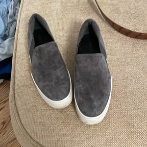 Vince Women’s Grey Platform Slides